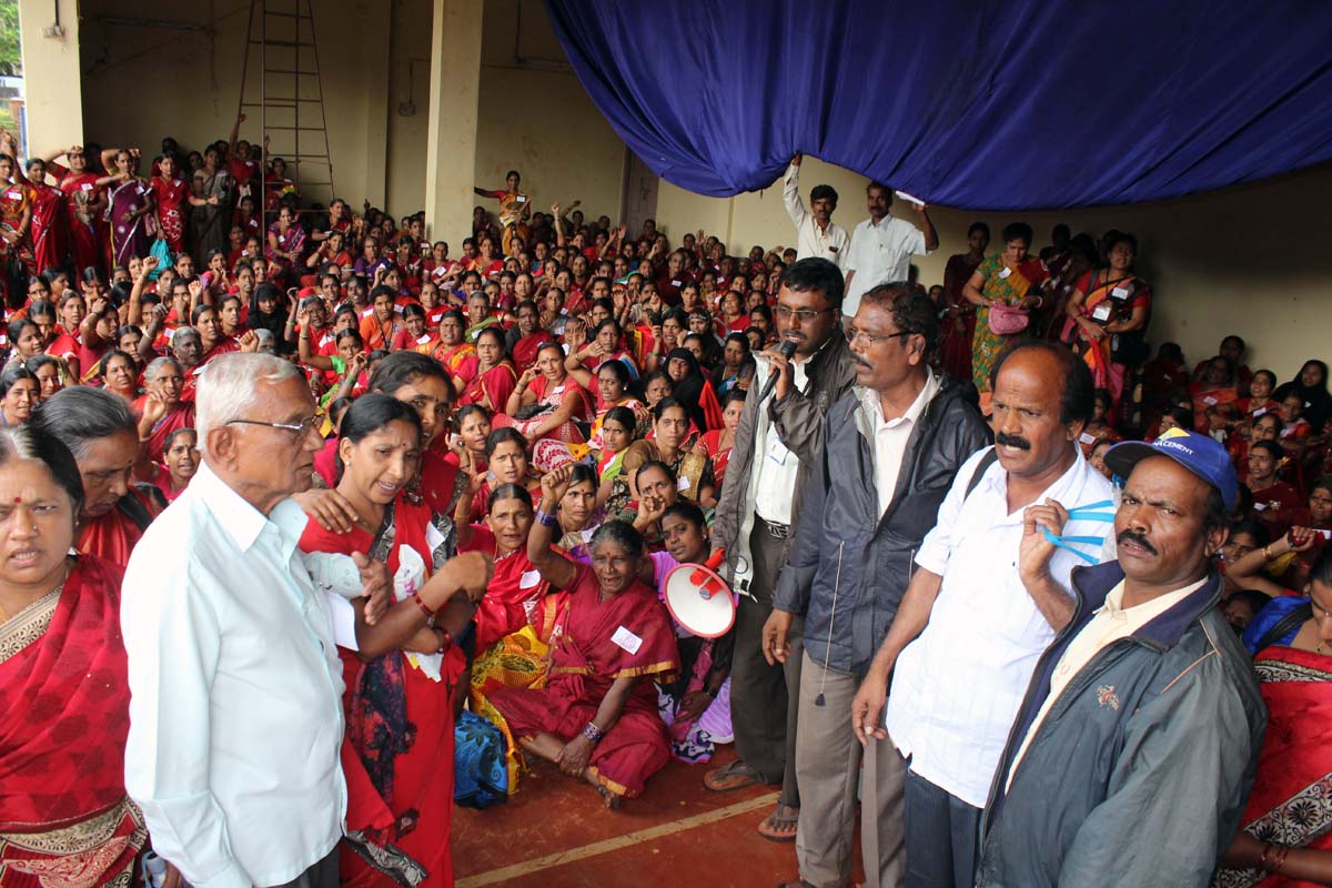 ಅಕ್ಷರದಾಸೋಹ ನೌಕರರ ಸಂಘದಿಂದ ಪ್ರತಿಭಟನೆ